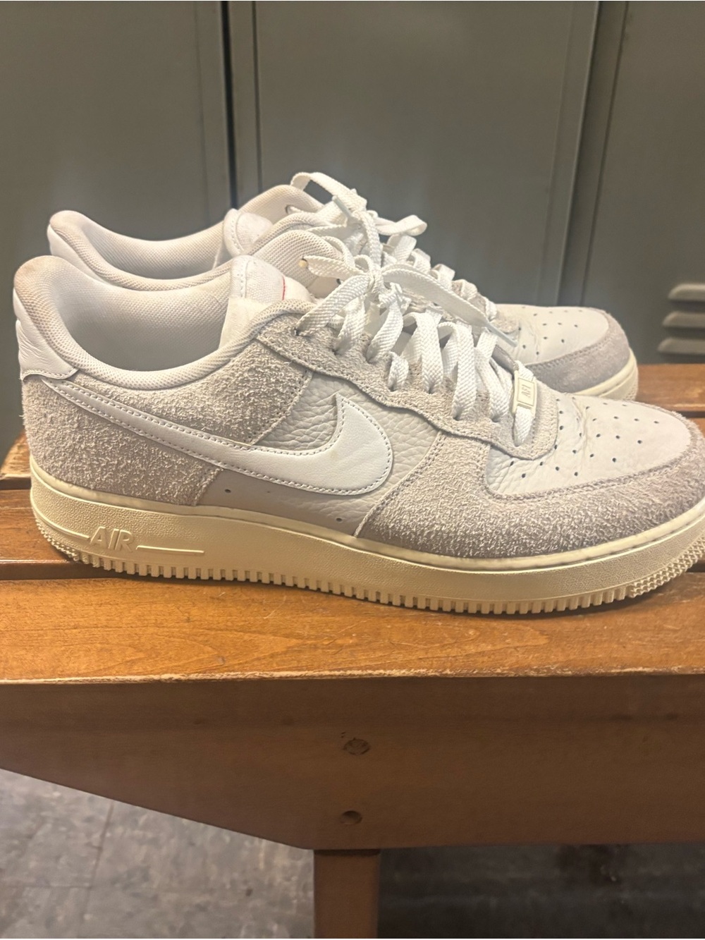 Nike MENS sz12.5  Low-Top Suede & Leather Sneakers in White/Cream